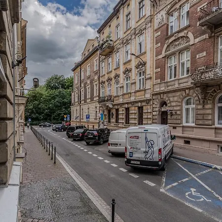 Parkside Fresh Apartments - Old Town Guesthouse - By Upstairs Krakow Exterior photo